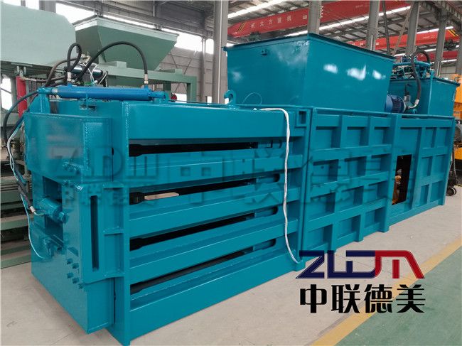 DM200型臥式打包機 DM200型臥式打包機